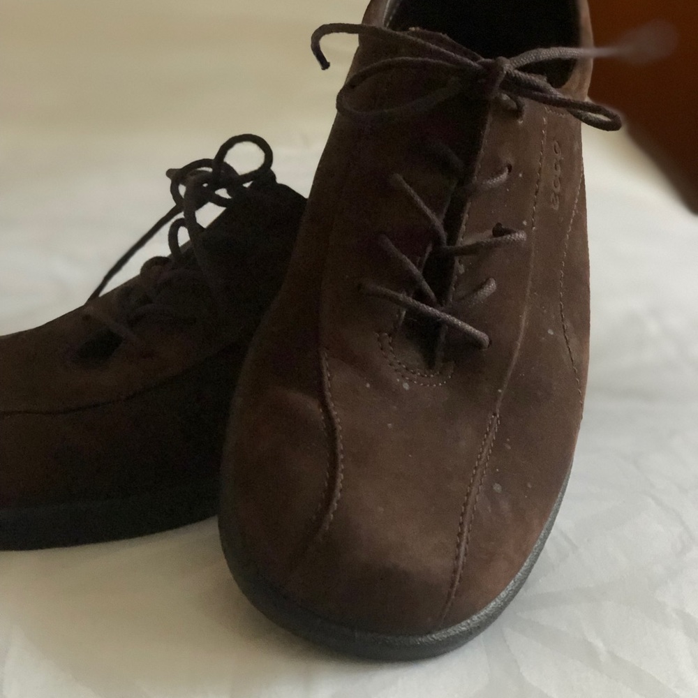 Chocolate brown suede casual flats